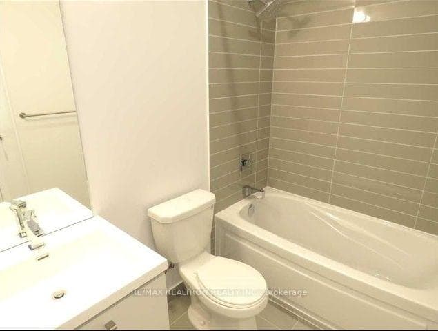 87 Peter Street Unit 2108 photo 9