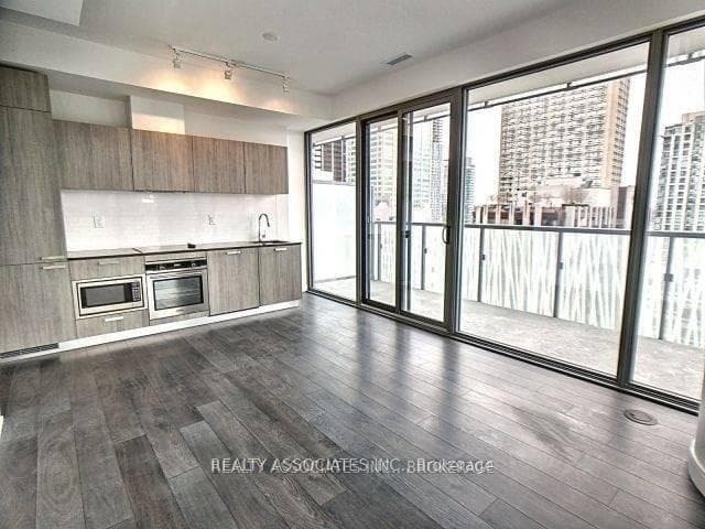 50 Charles Street Unit 1412 photo 2