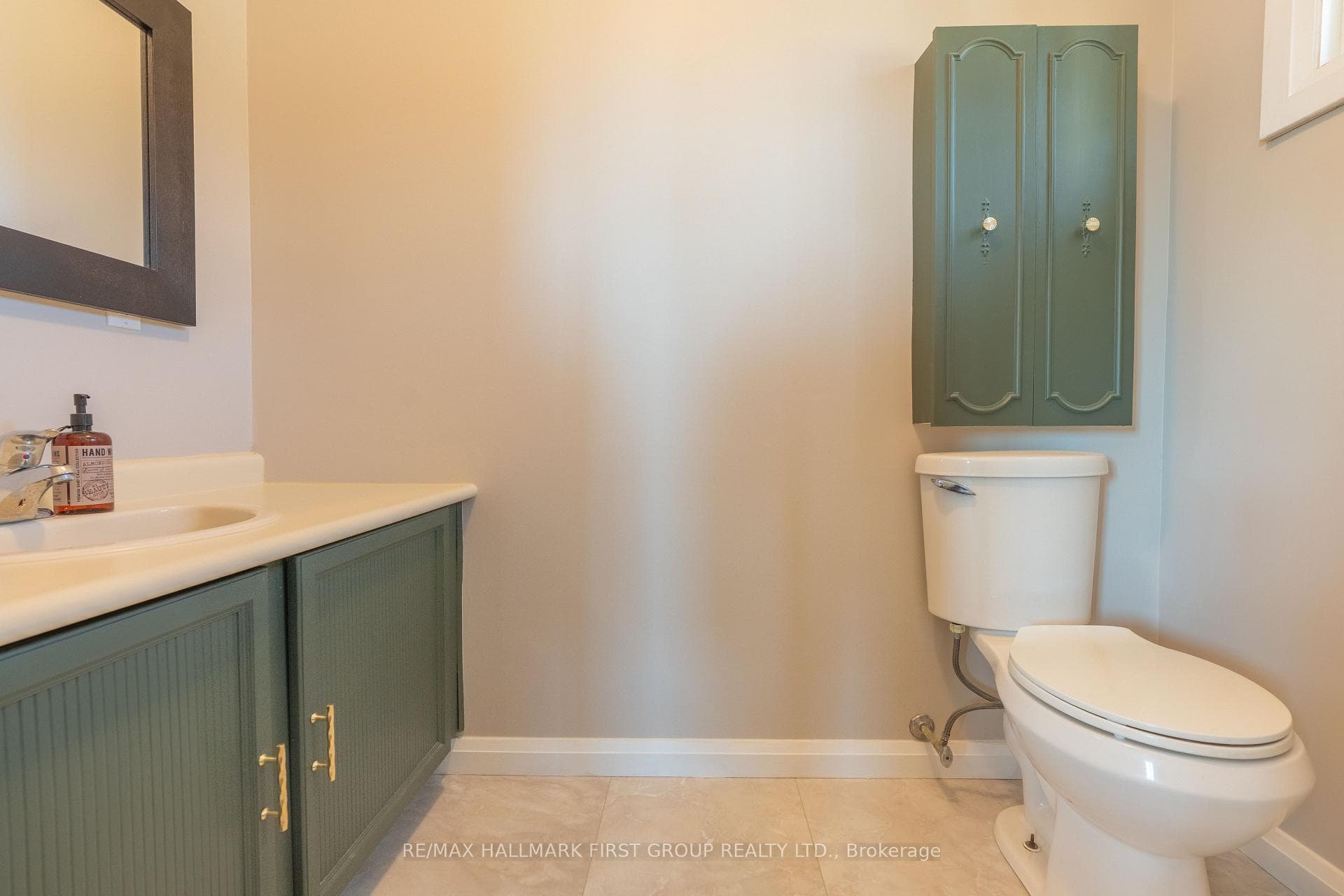 683 Grandview Drive photo 26