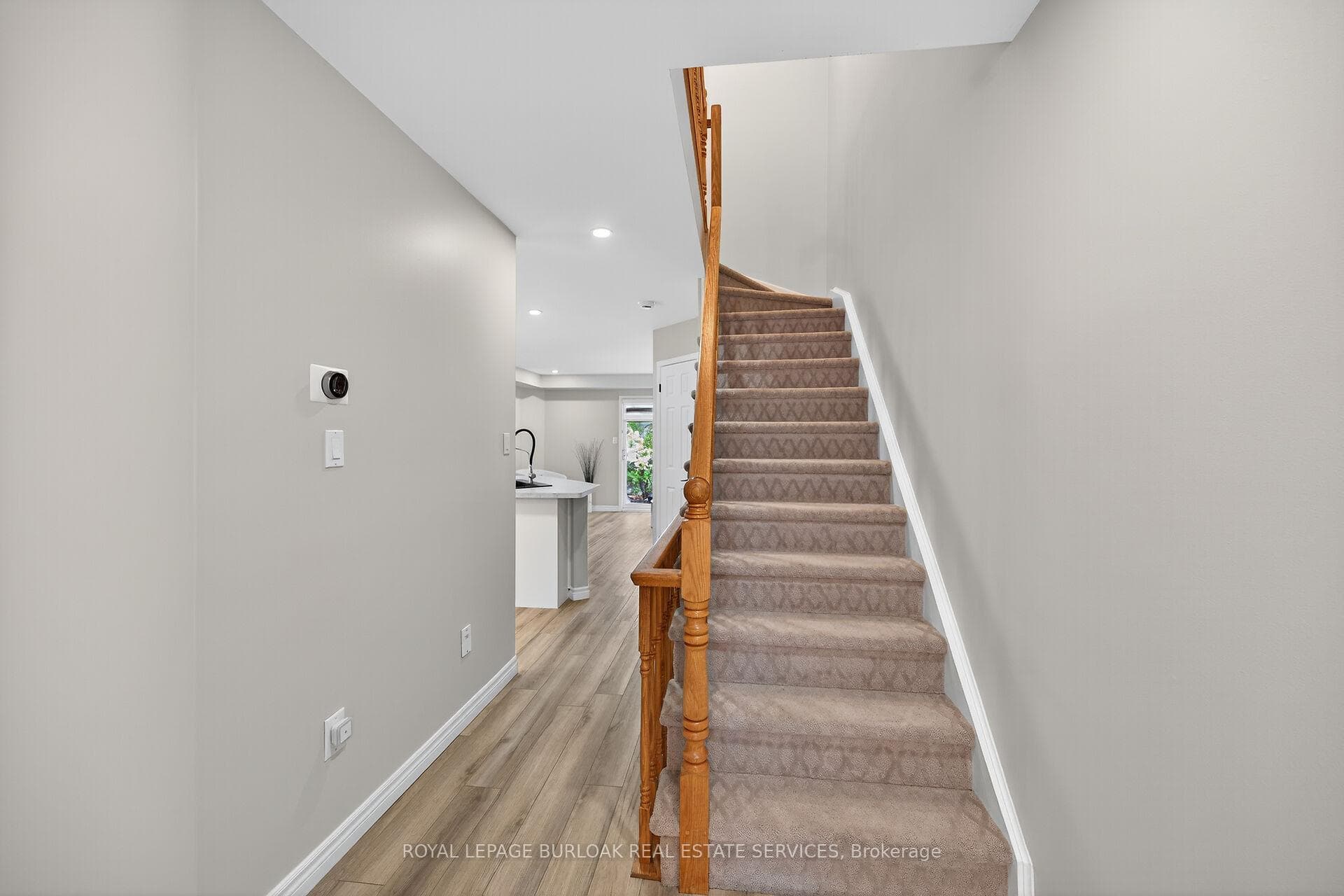 2015 Cleaver Avenue Unit 28 photo 5