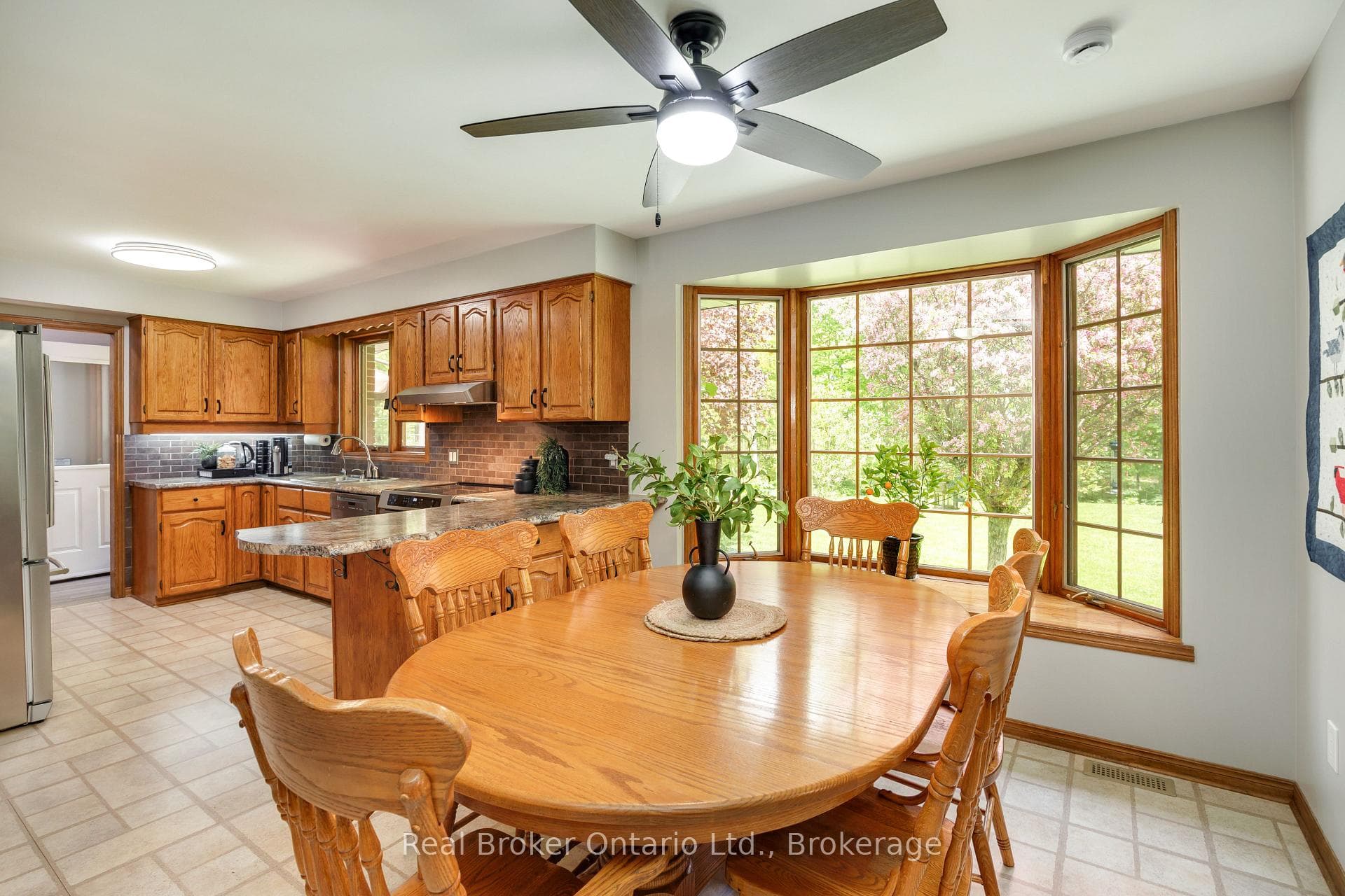 3061 Green Road photo 12