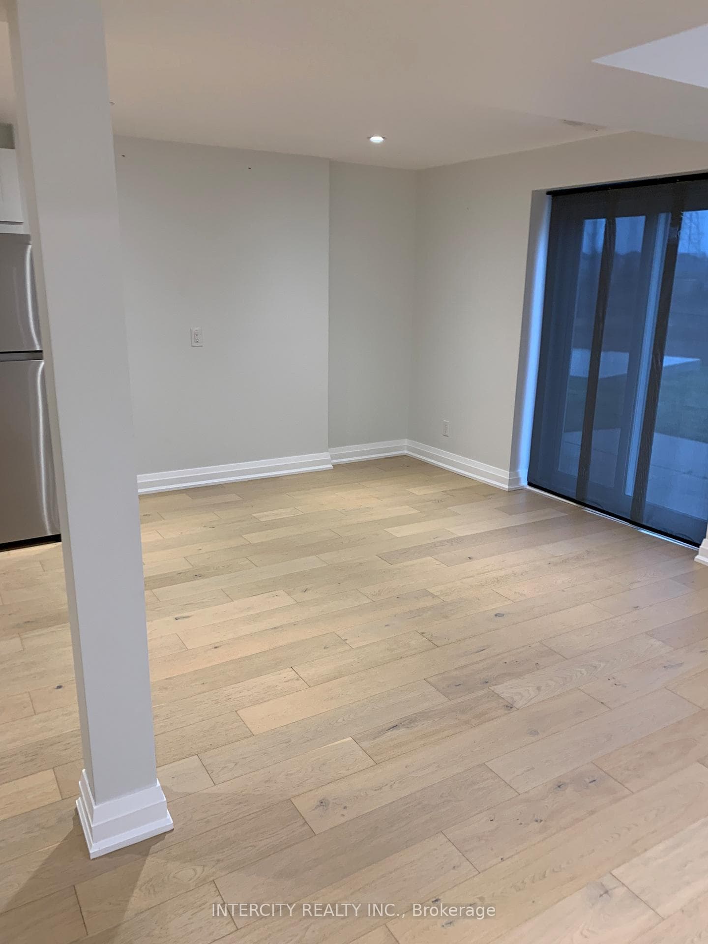 299 Fleetwood Drive photo 21