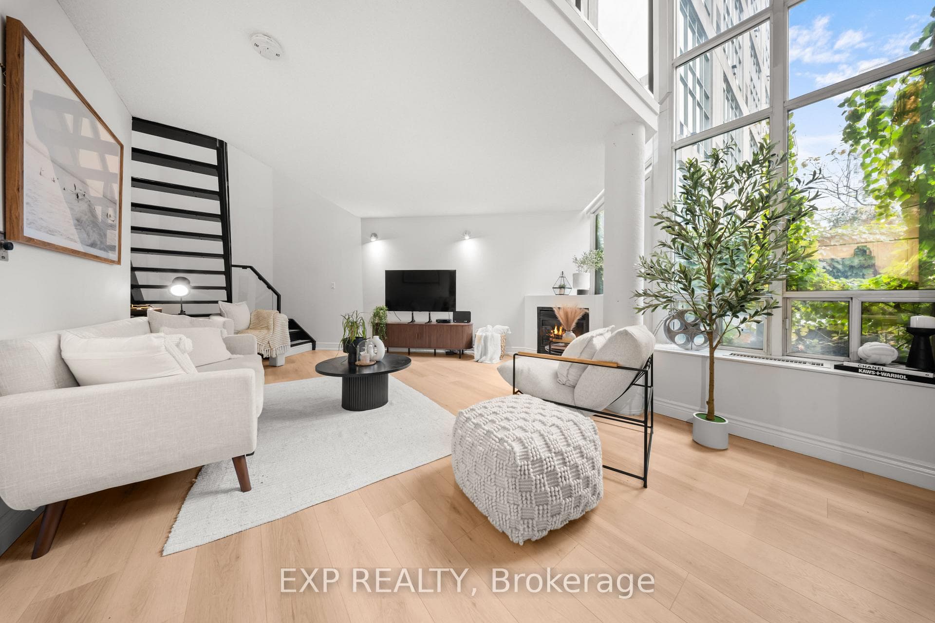 250 Manitoba Street Unit 501 photo 5