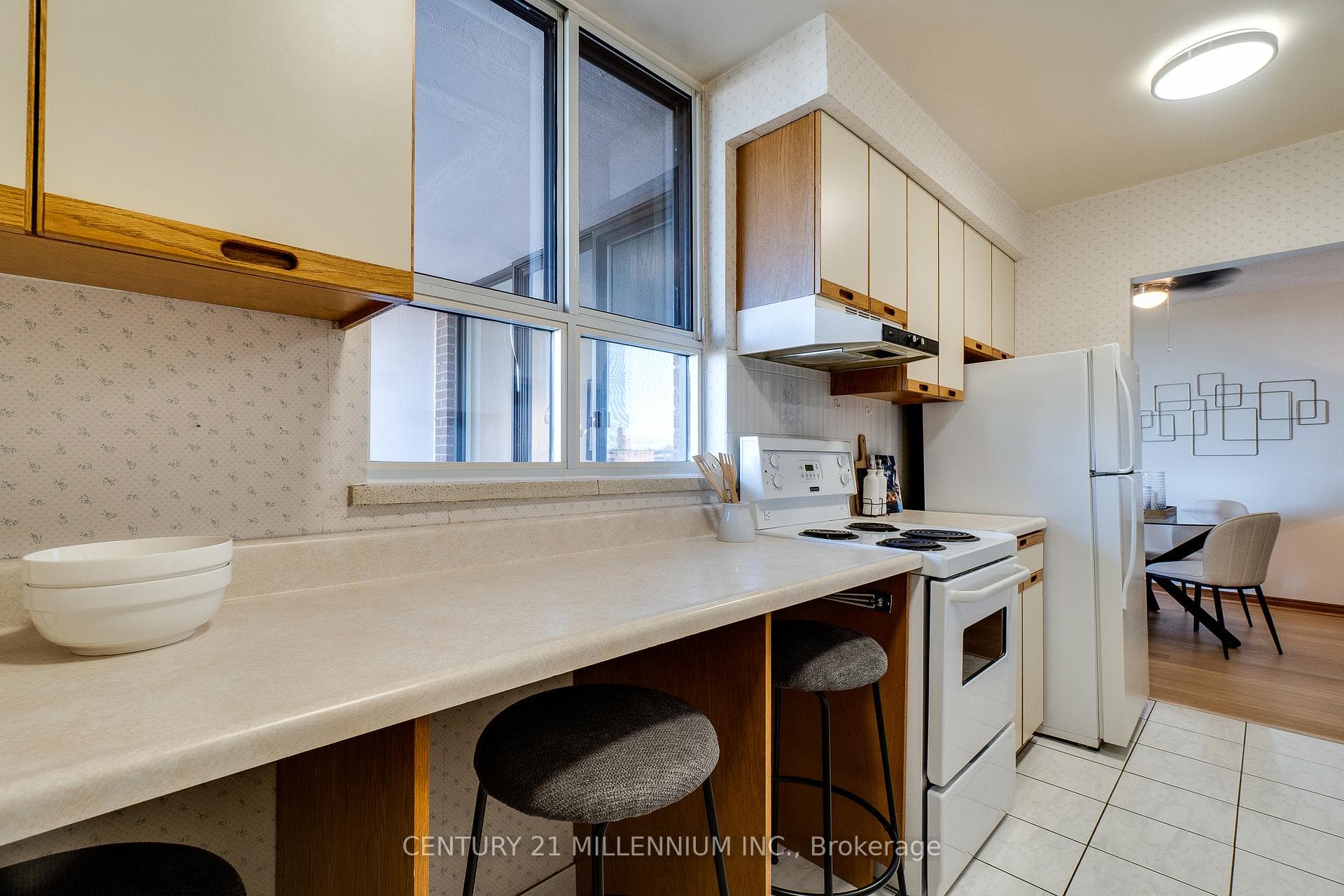 1625 Bloor Street Unit 719 photo 17