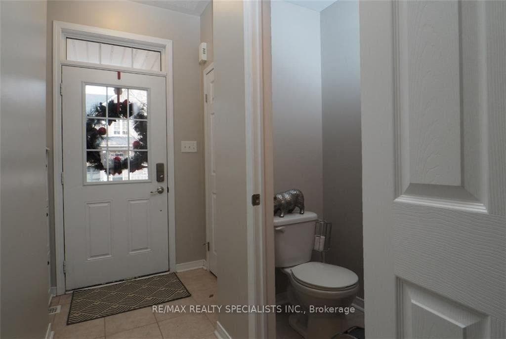 110 Highland Road Unit 127 photo 2