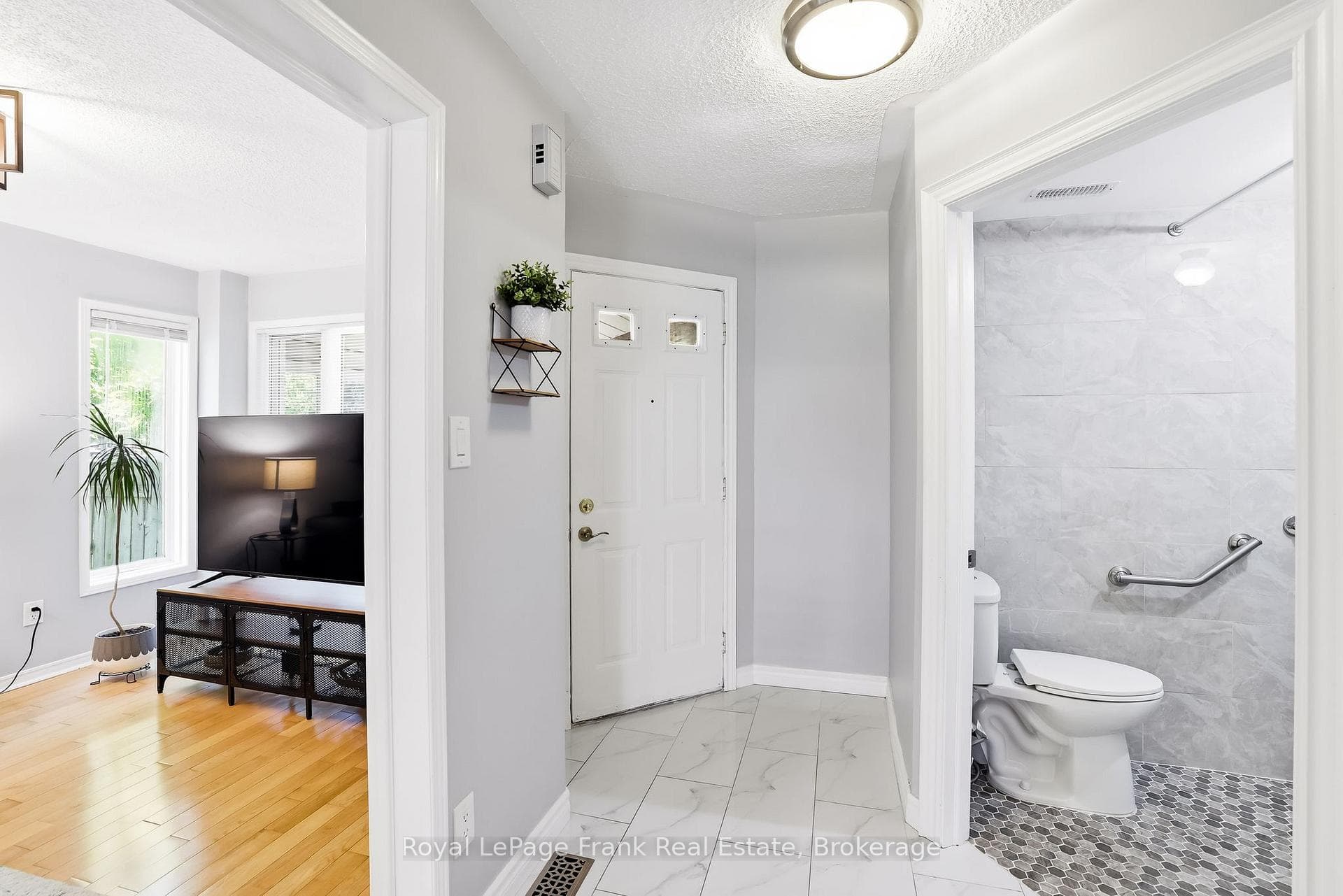 112 Oke Road photo 16
