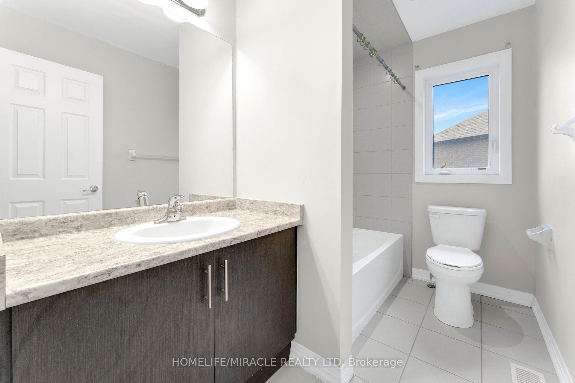 133 Huntingford Trail photo 26