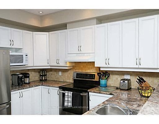 263 KINGHAVEN Crescent photo 5
