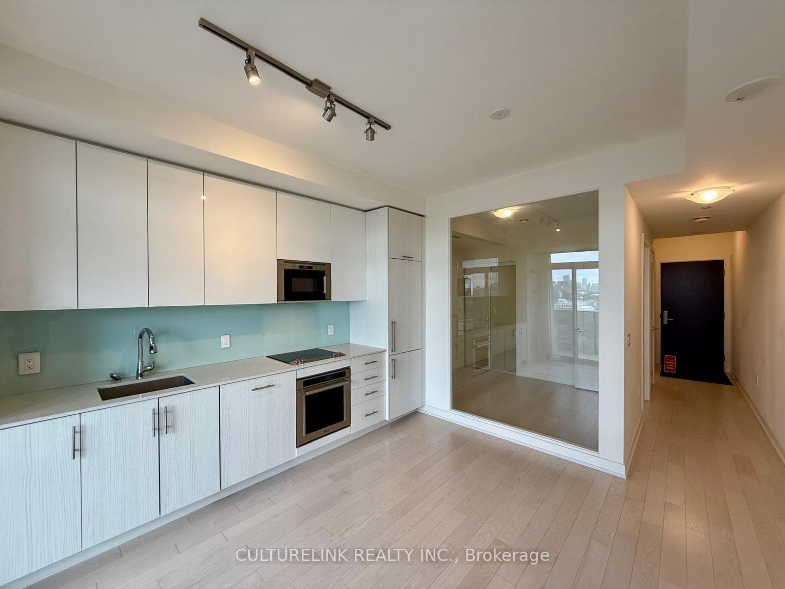 330 Richmond Street Unit 1607 photo 12