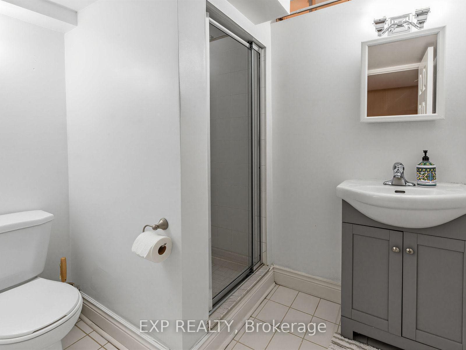 129 Franklin Avenue photo 30