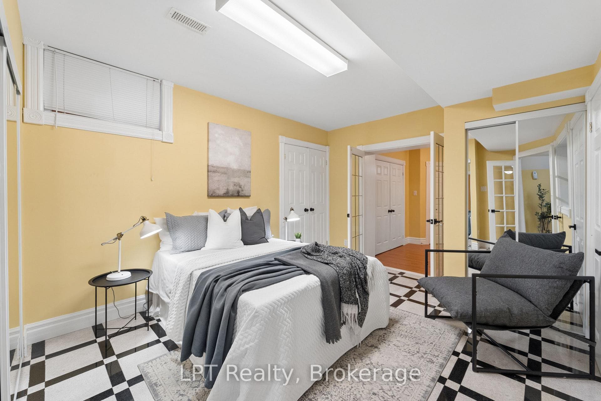 1 Mayfield Crescent photo 41