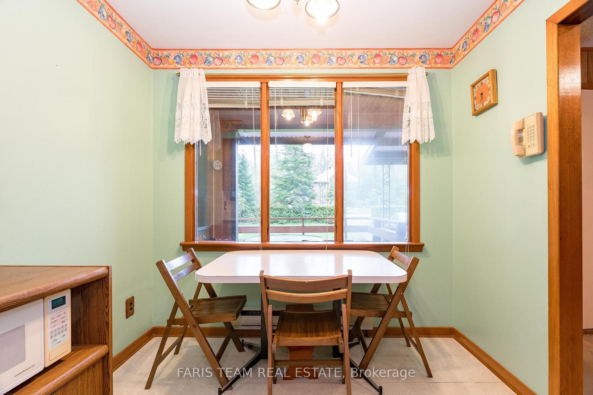 36 Castleton Drive photo 9