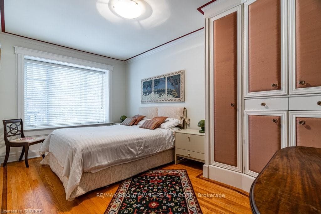 1306 Hixon Street photo 12