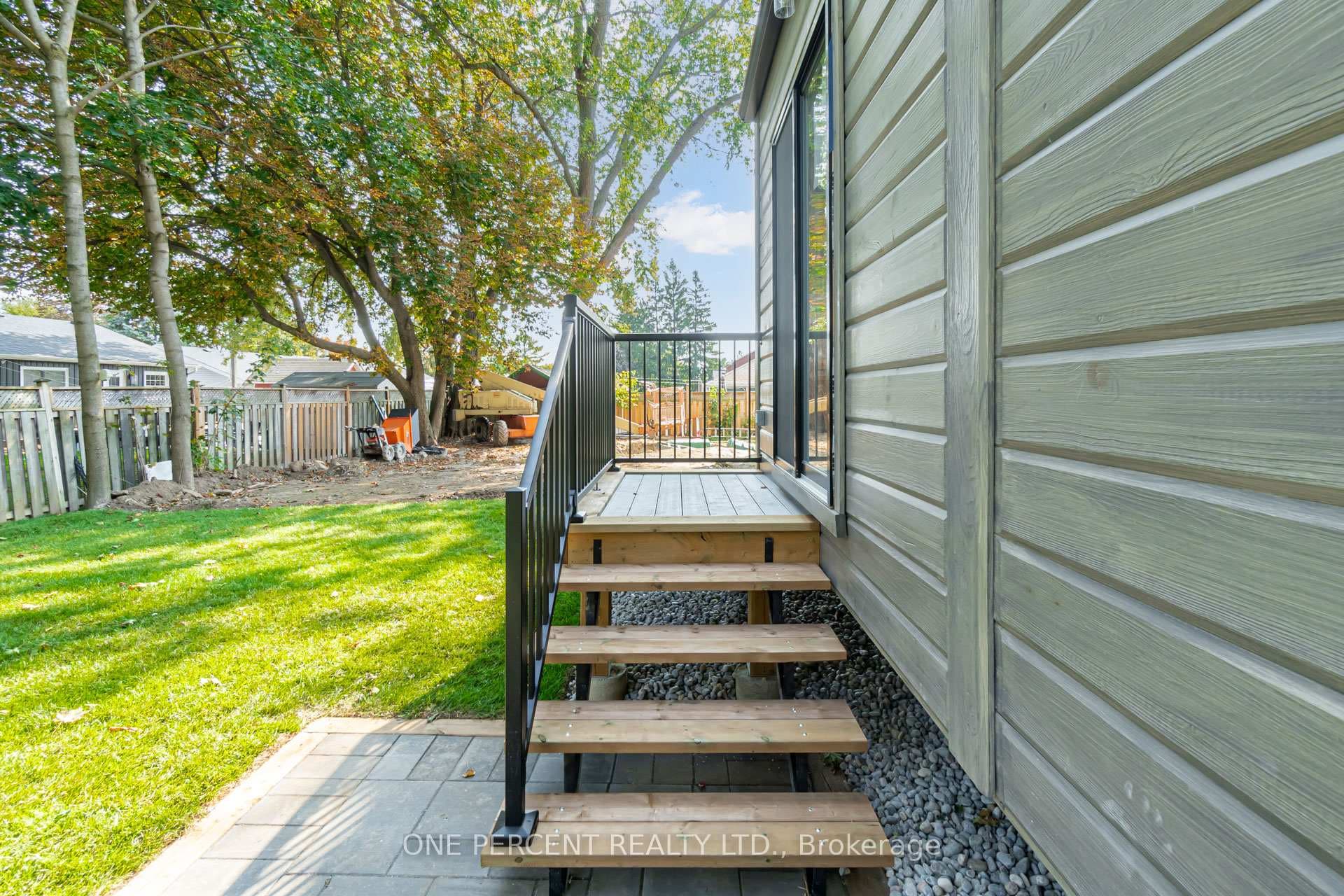 57 Rosehill Drive photo 37