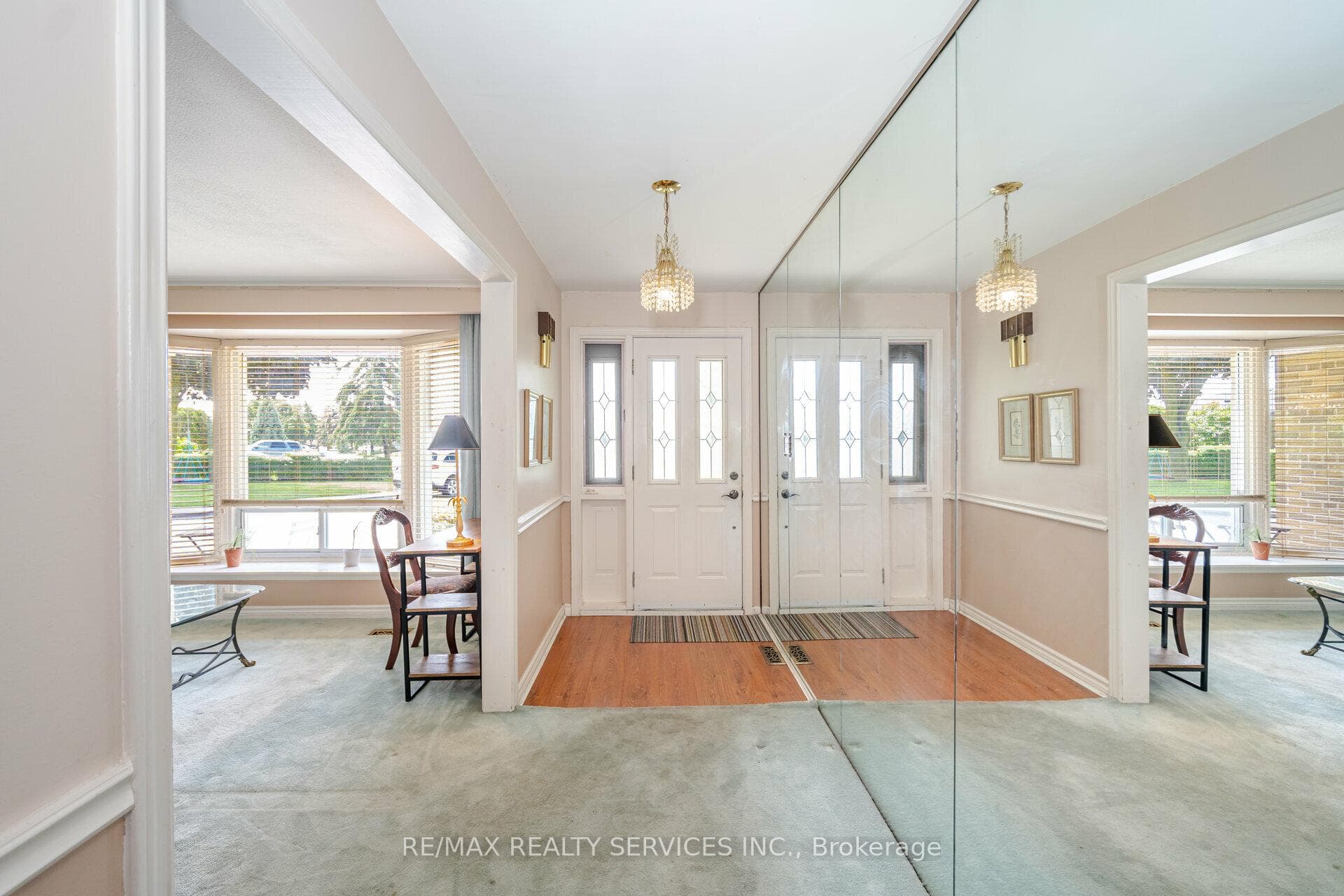 35 Caldwell Crescent photo 4