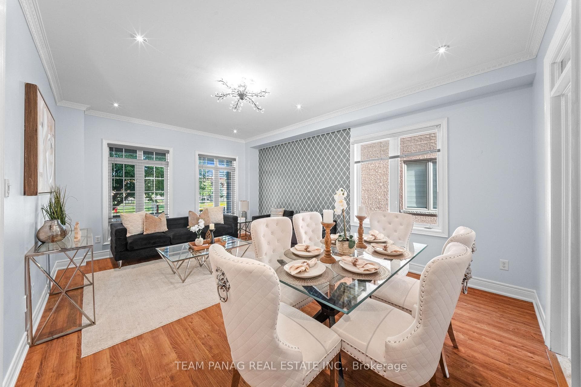 52 Mount Royal Circle photo 8