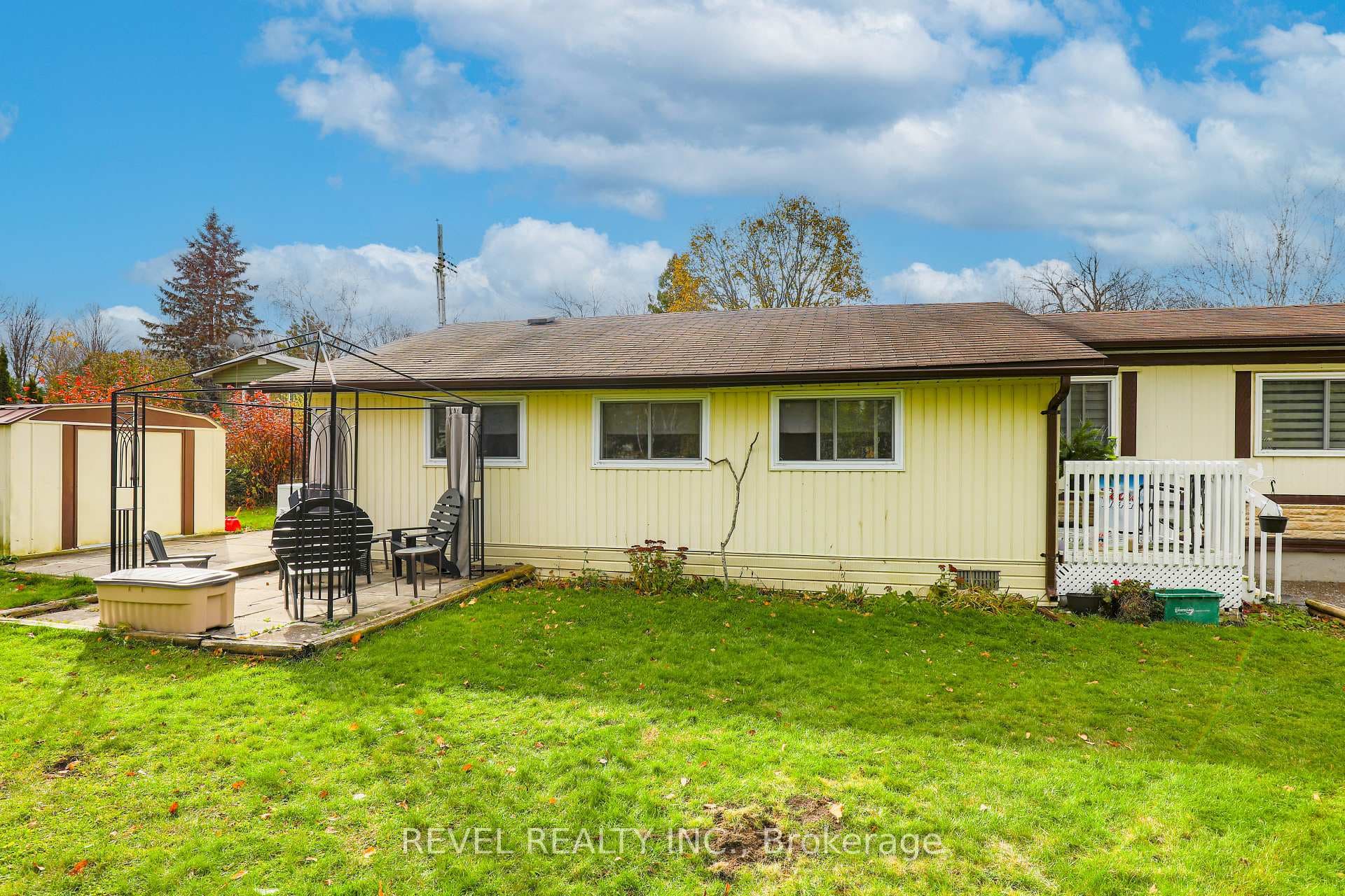 20 Homewood Avenue photo 35