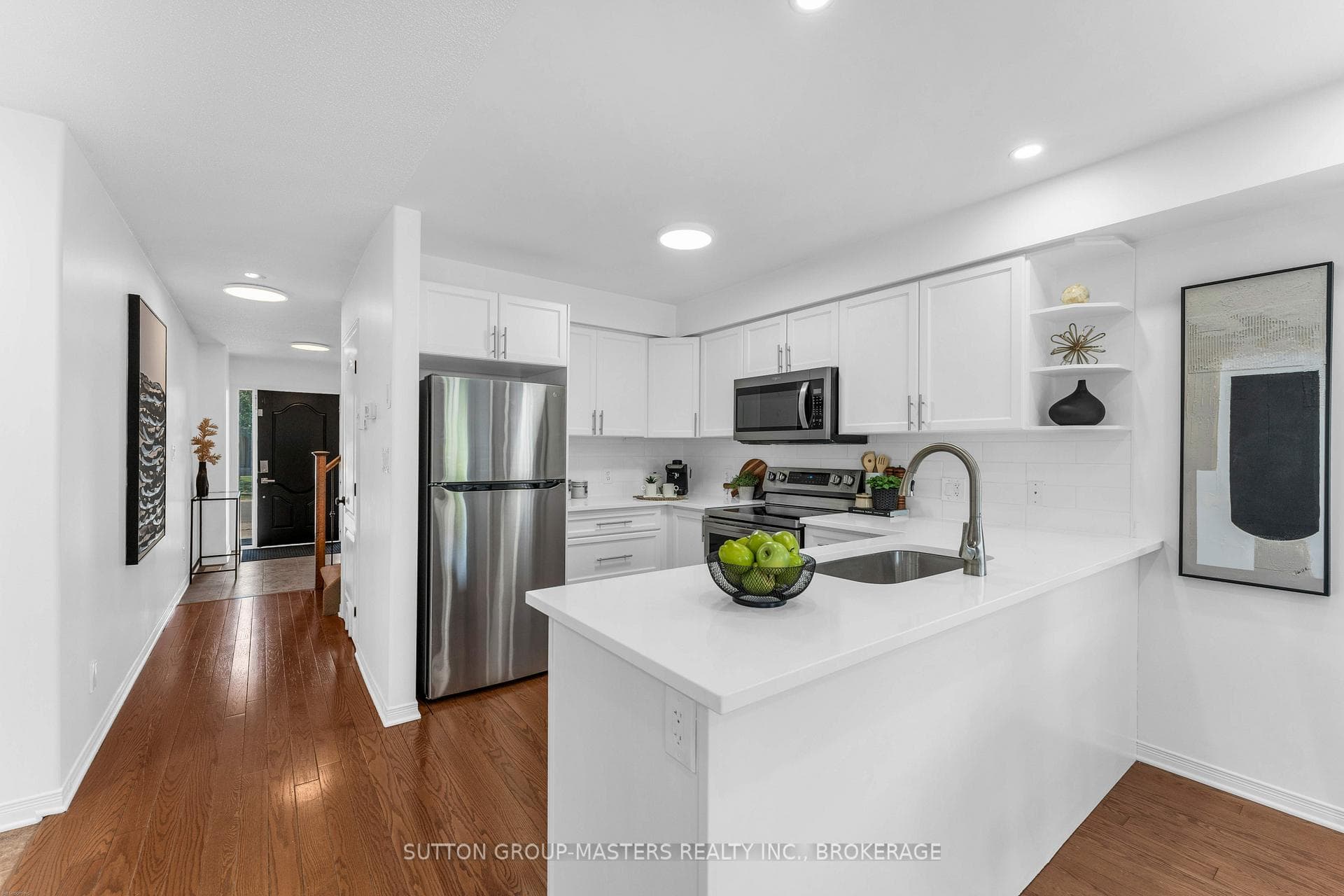 1521 Crimson Crescent photo 10