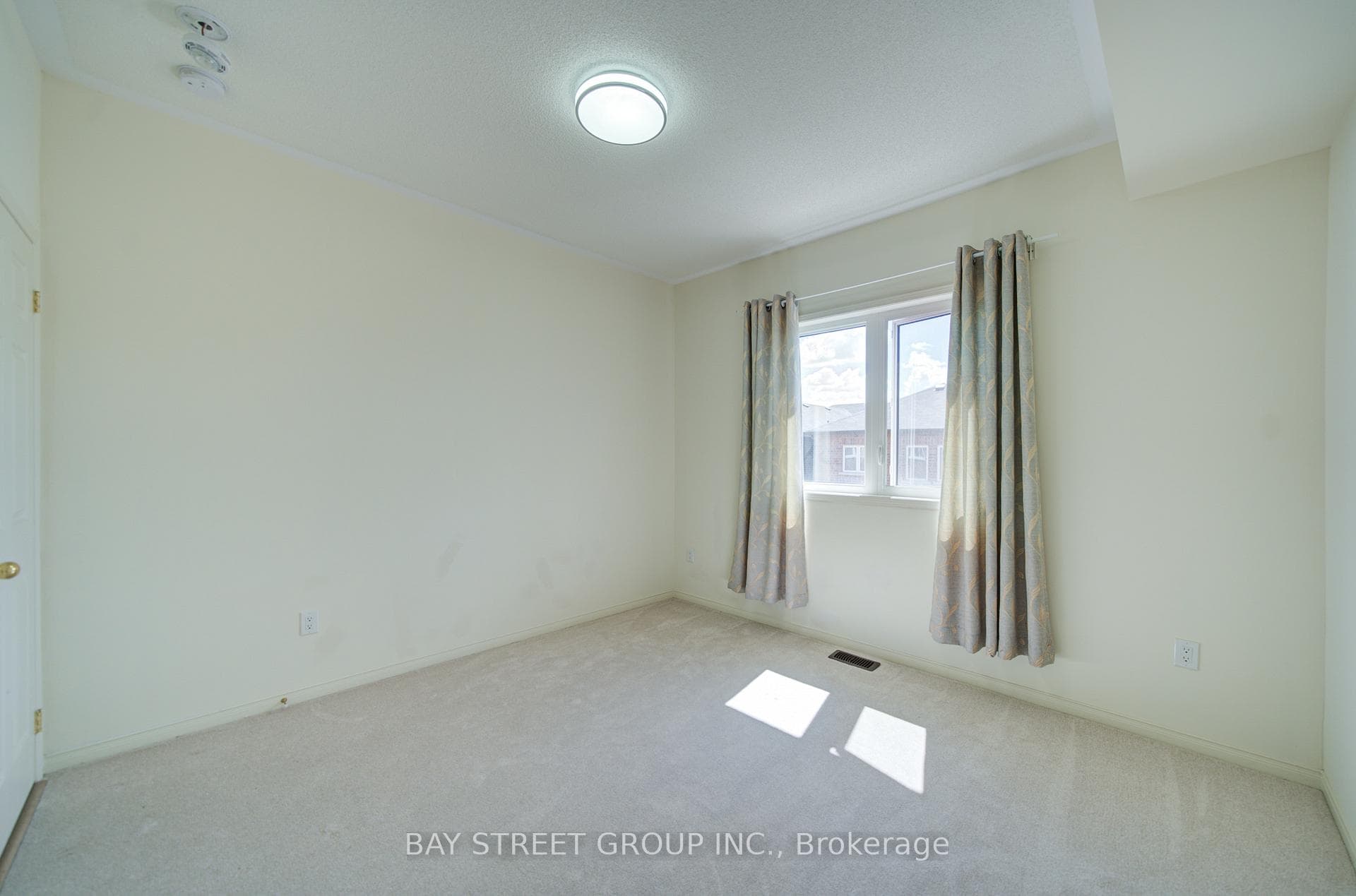 114 Ness Drive photo 19