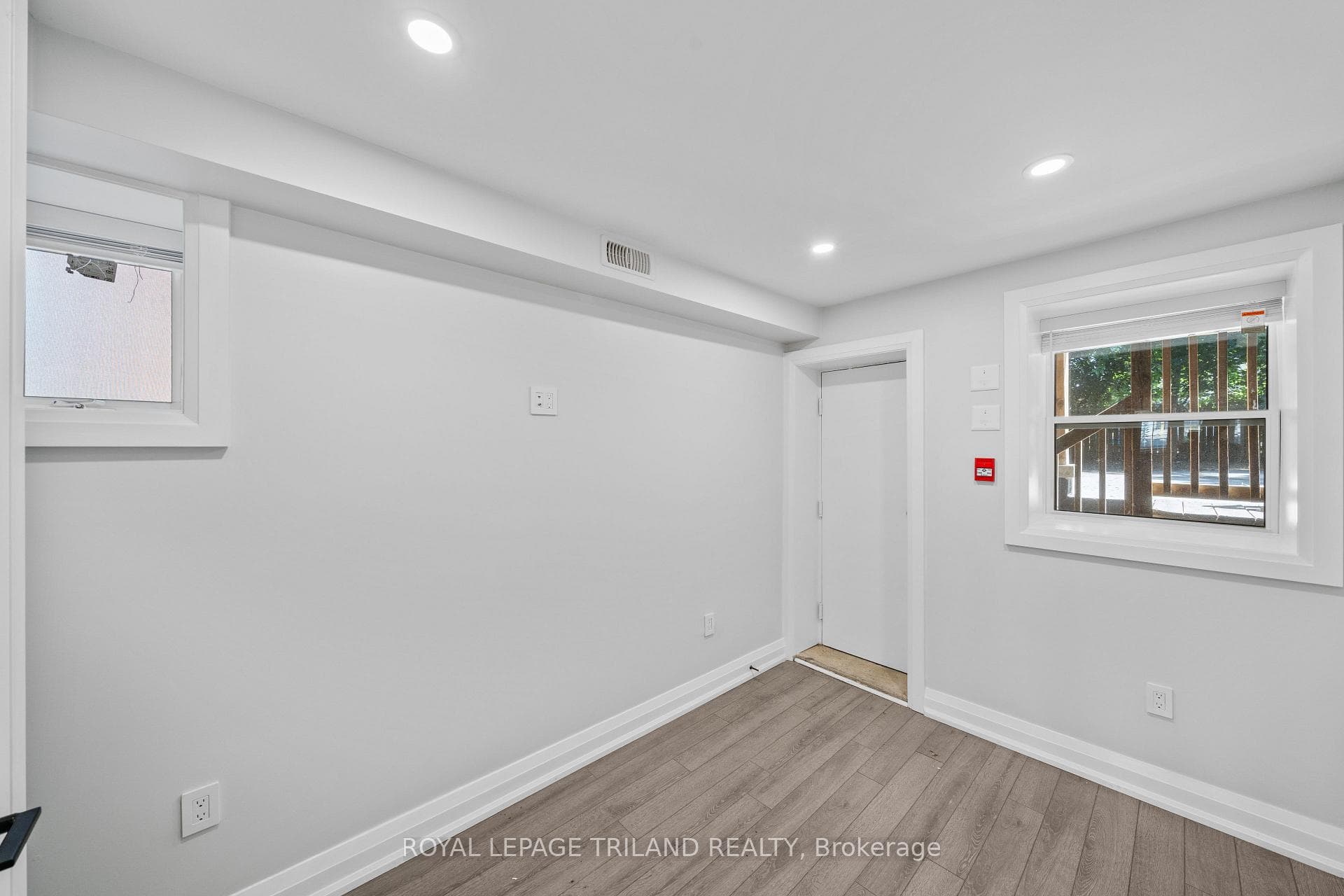 15 Balmoral Avenue Unit 5 photo 26