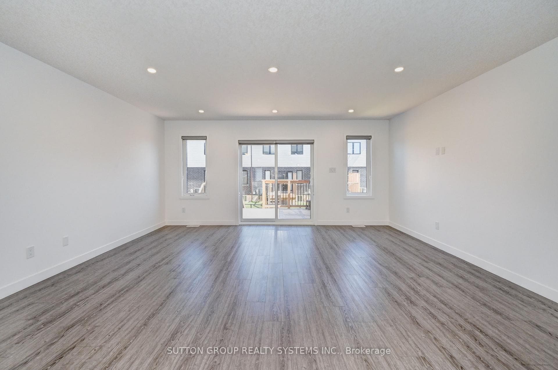 12 Roper Place photo 11