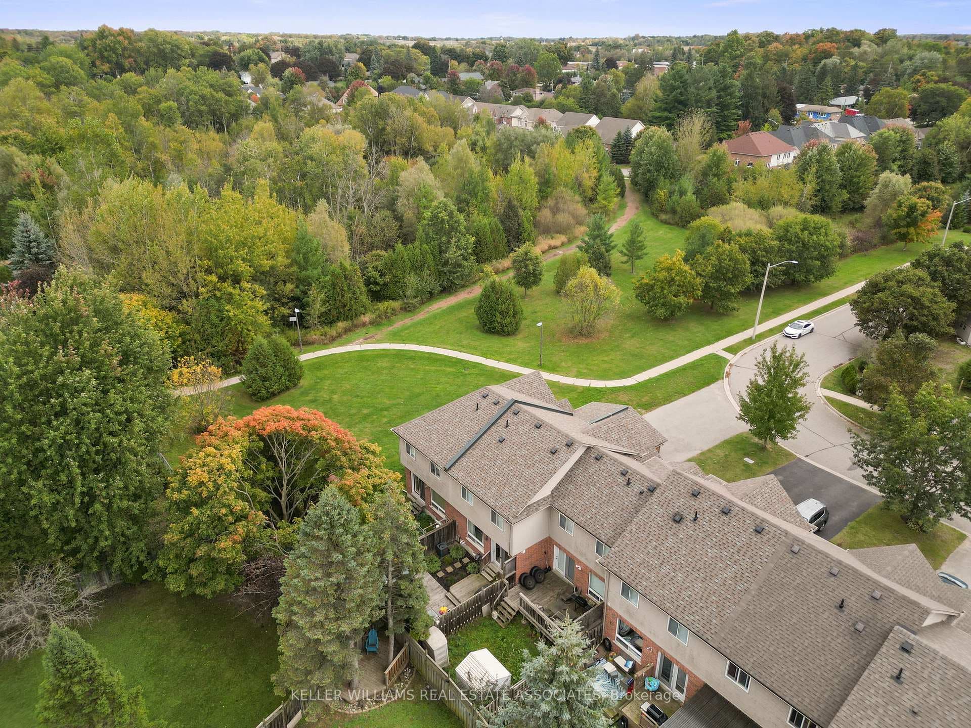 152 Richfield Square photo 33