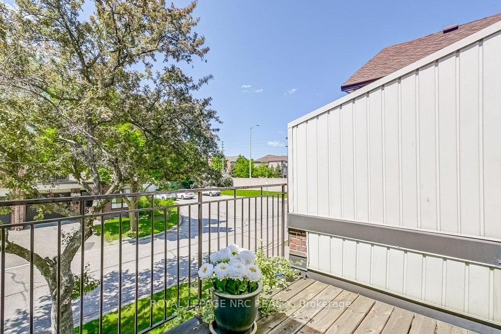 1021 Cedarglen Gate Unit 21 photo 23