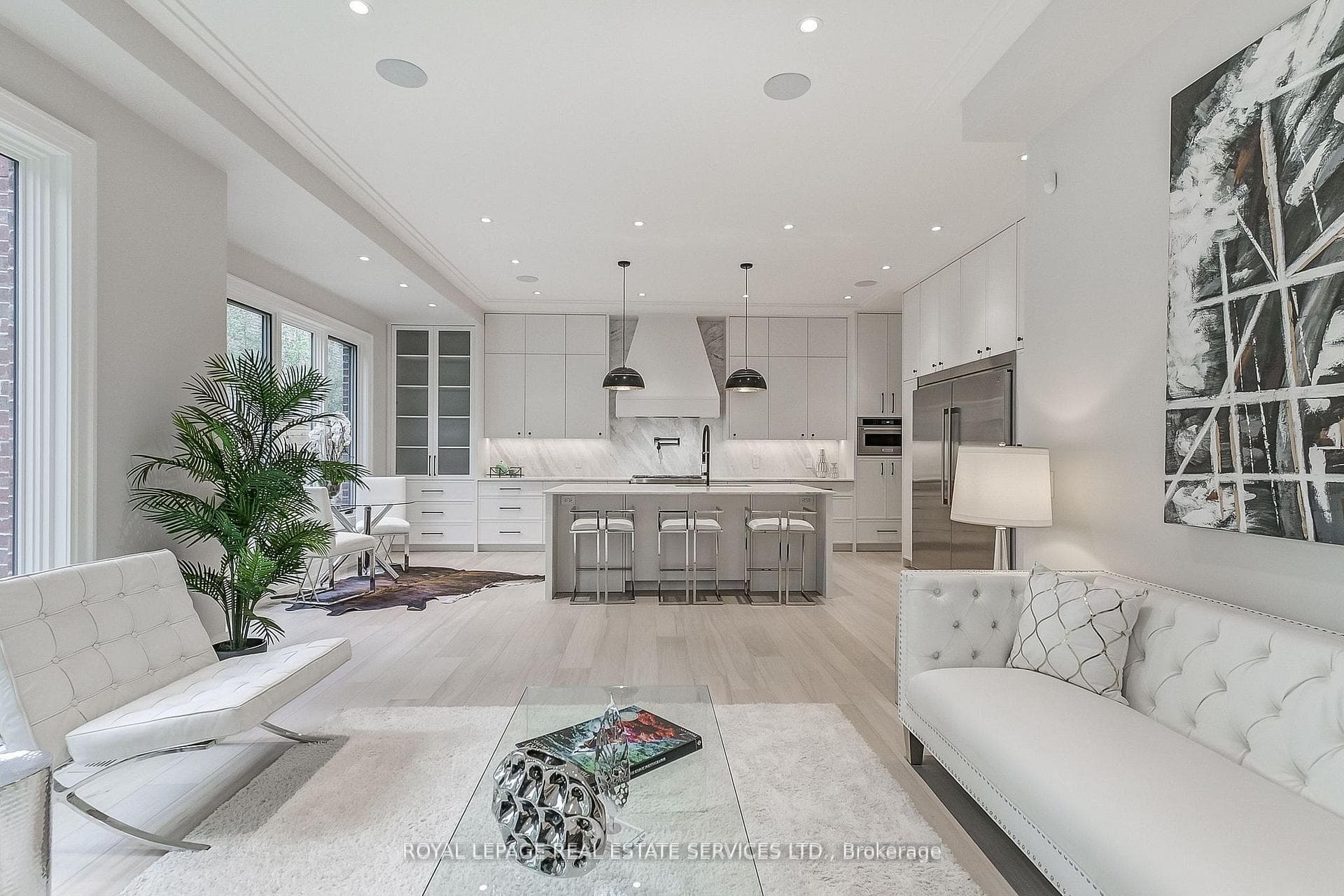 8 Shand Avenue photo 17