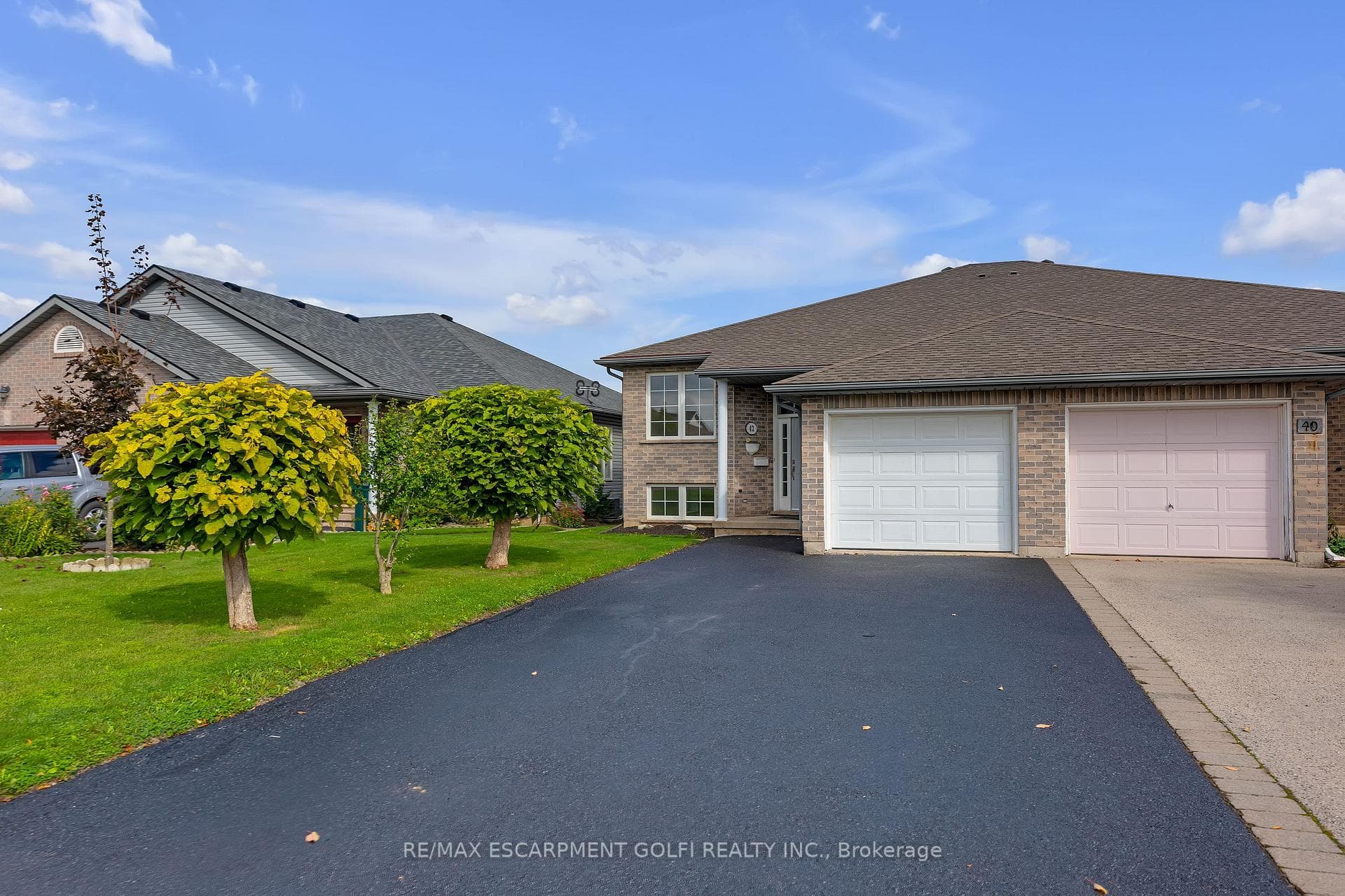 42 Golden Acres Drive photo 3