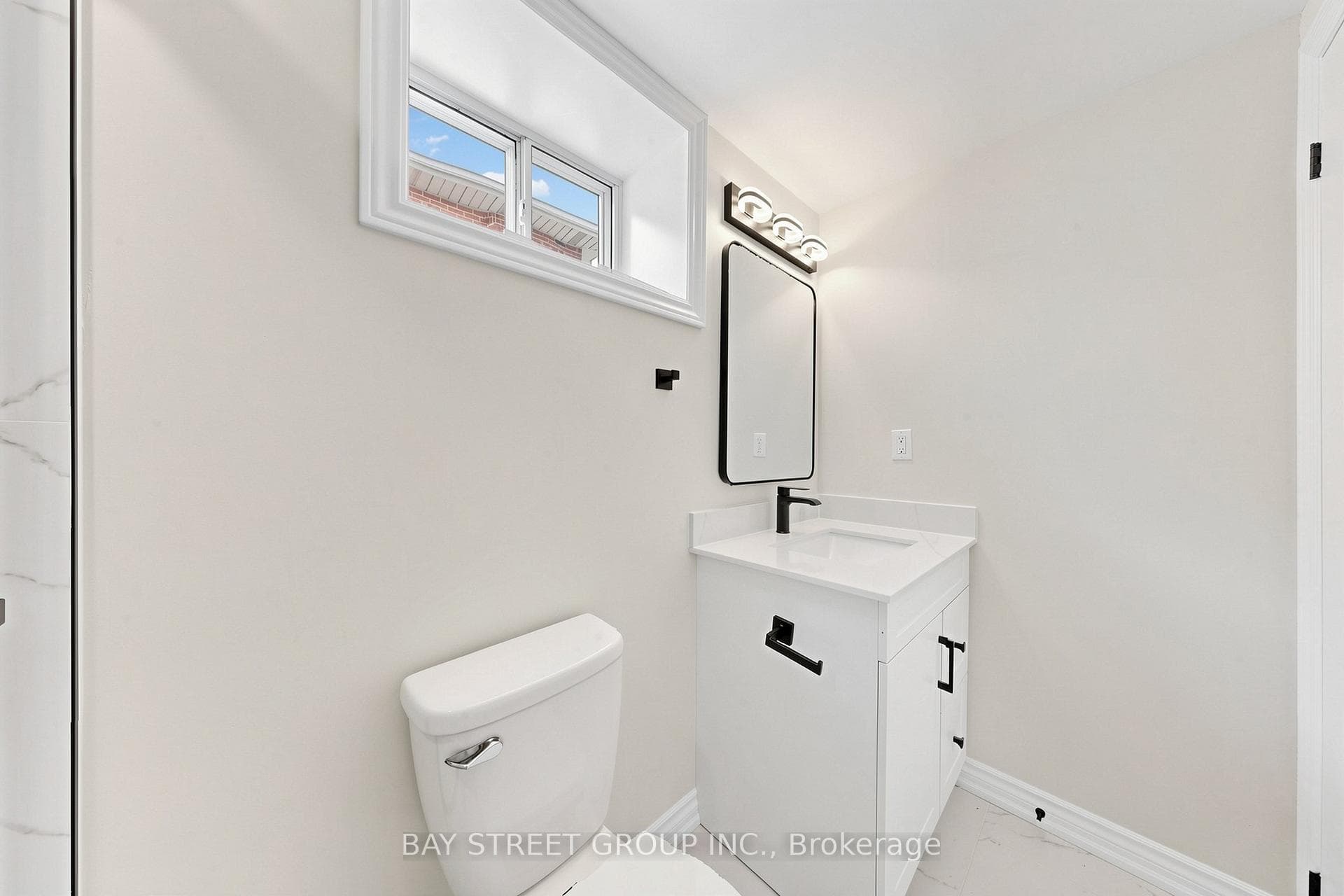 28 Warren Avenue photo 30