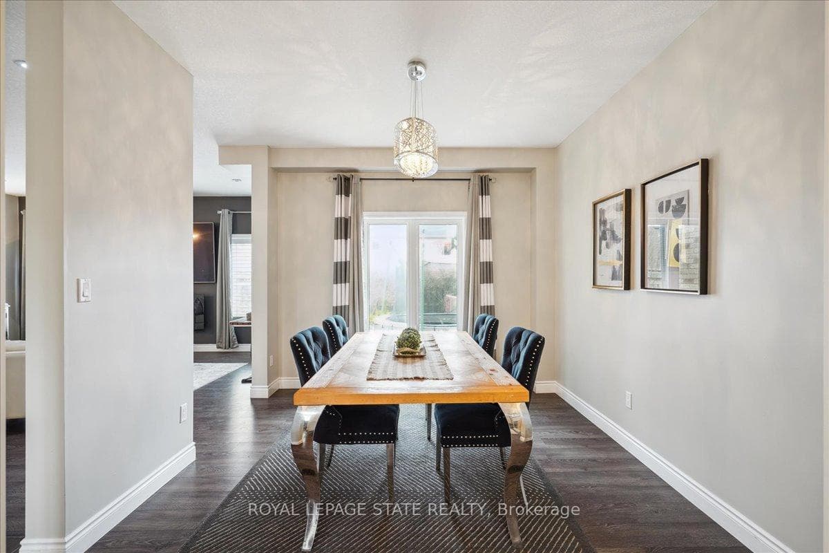 90 Marriott Place photo 15