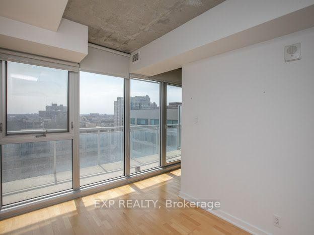 324 Laurier Avenue Unit 1401 photo 9