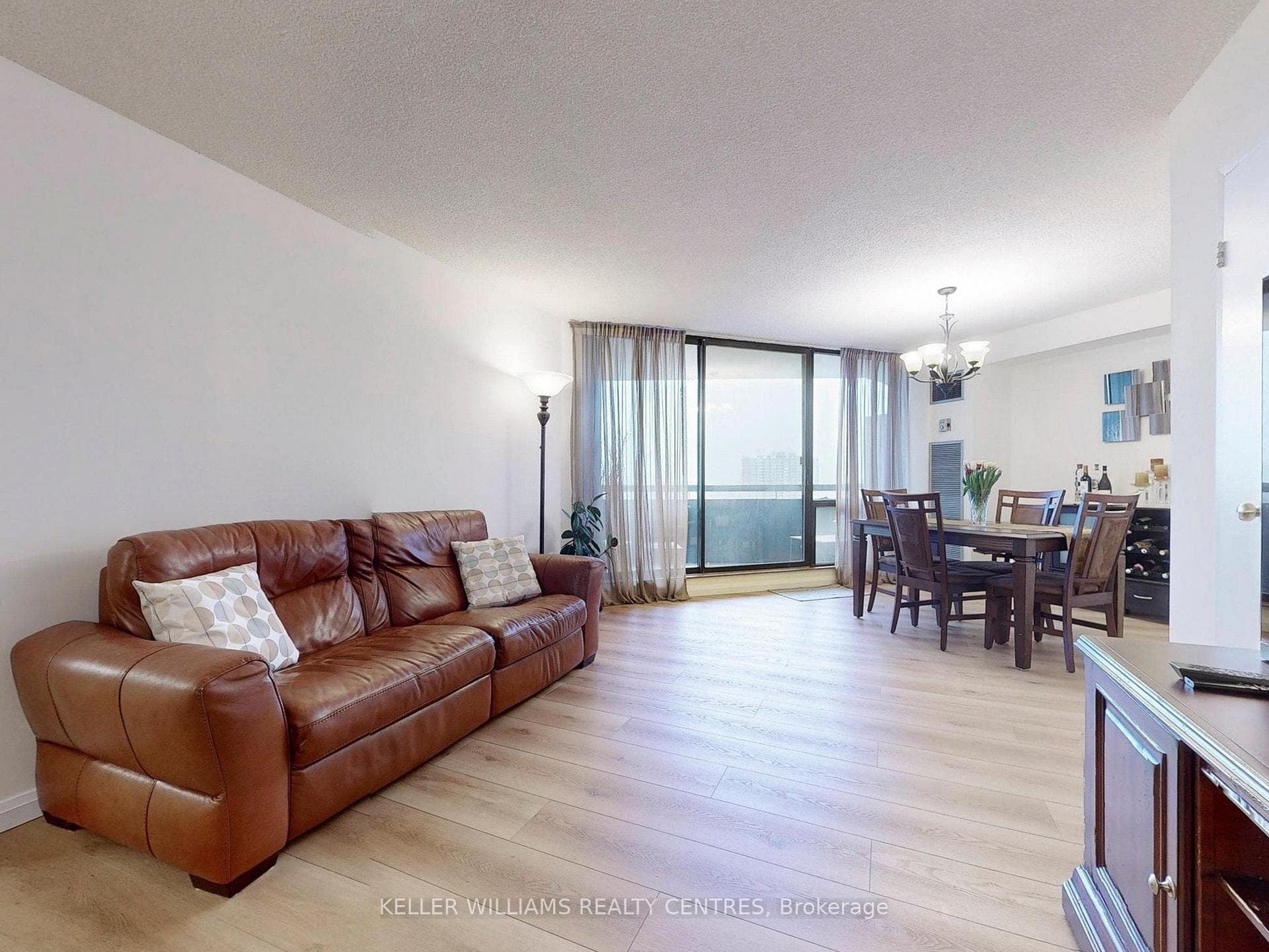75 Graydon Hall Drive Unit 1701 photo 6