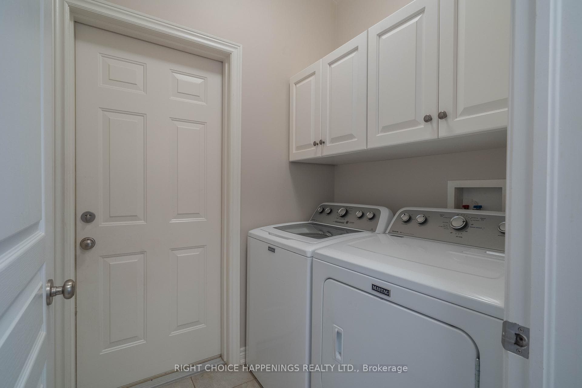 347 Oakcrest Avenue photo 14