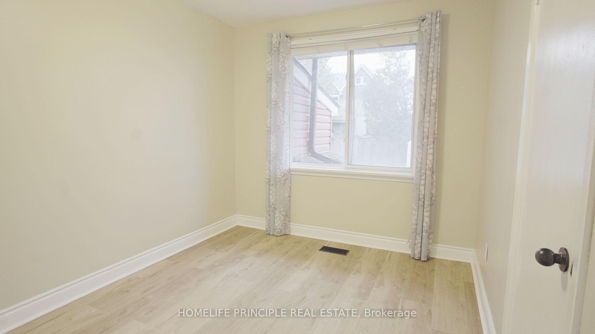 248 St Vincent Street Unit Upper photo 20