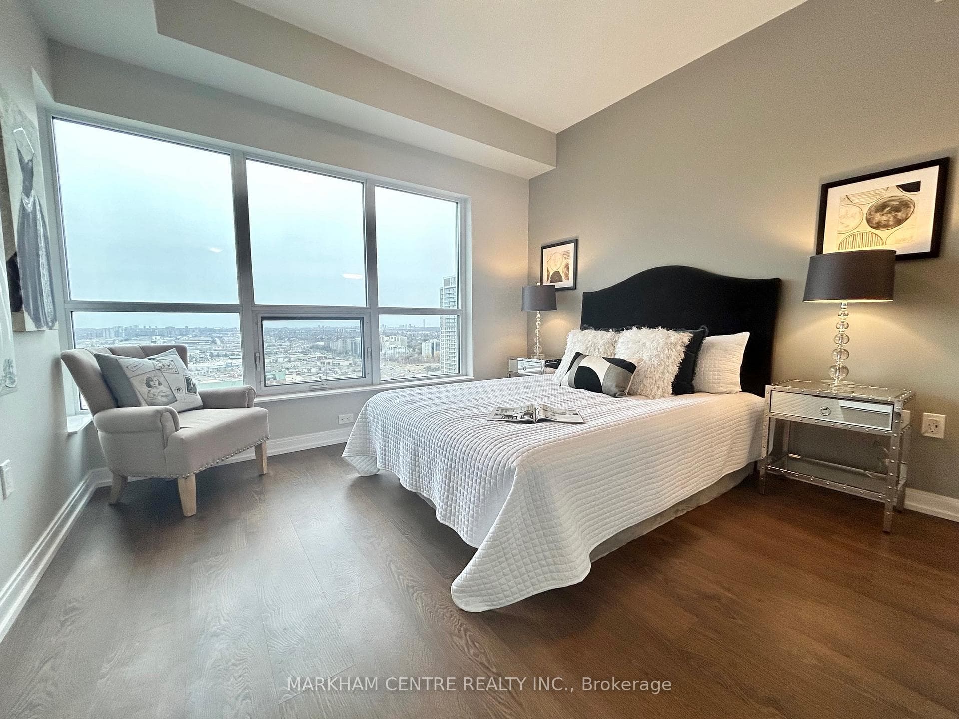 275 Village Green Square Unit 2916 photo 16