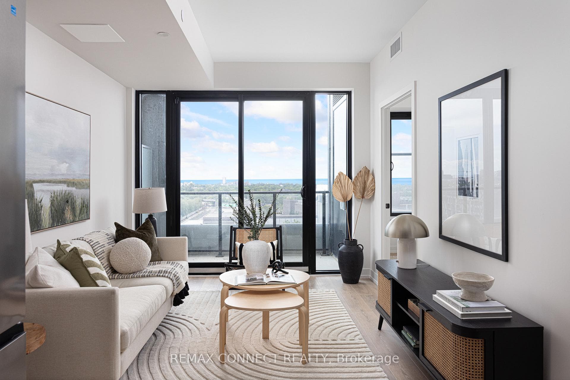 181 Sterling Road Unit 1107 photo 17