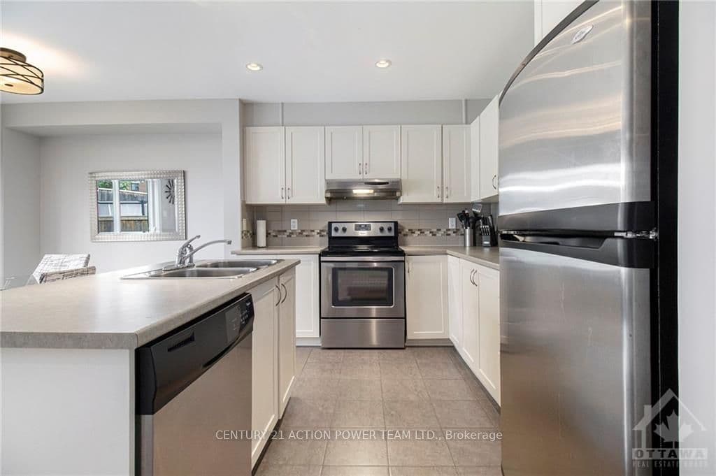 362 BALINROAN Crescent photo 10
