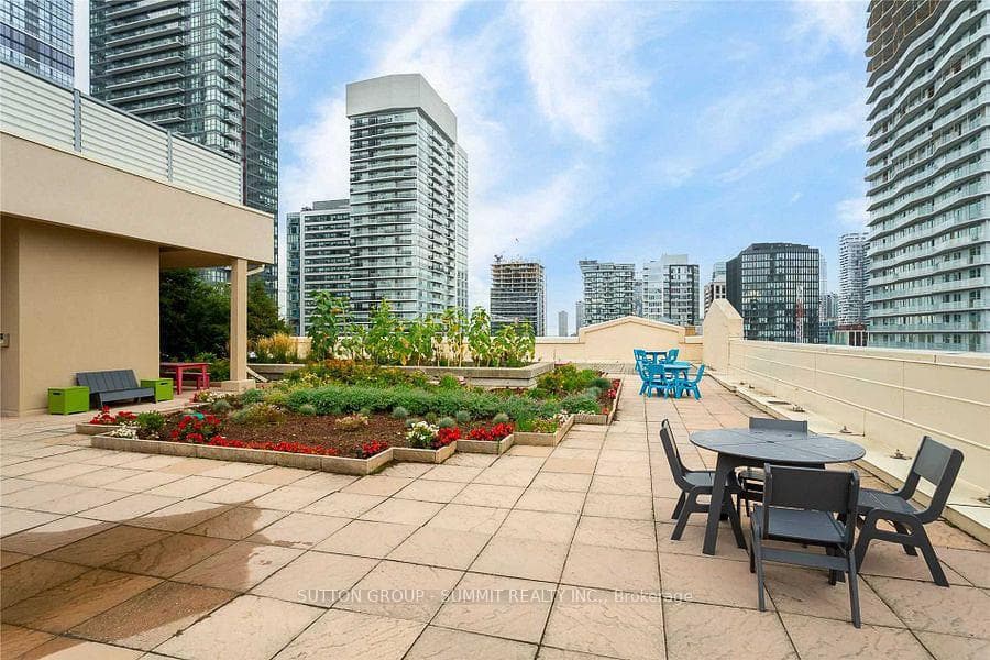 155 Dalhousie Street Unit 938 photo 31