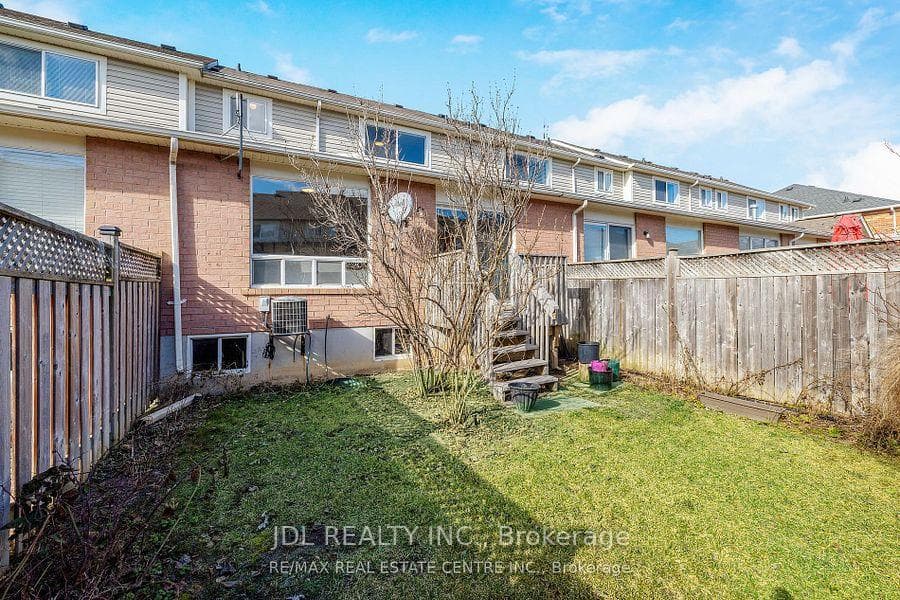 873 Gazley Circle photo 4