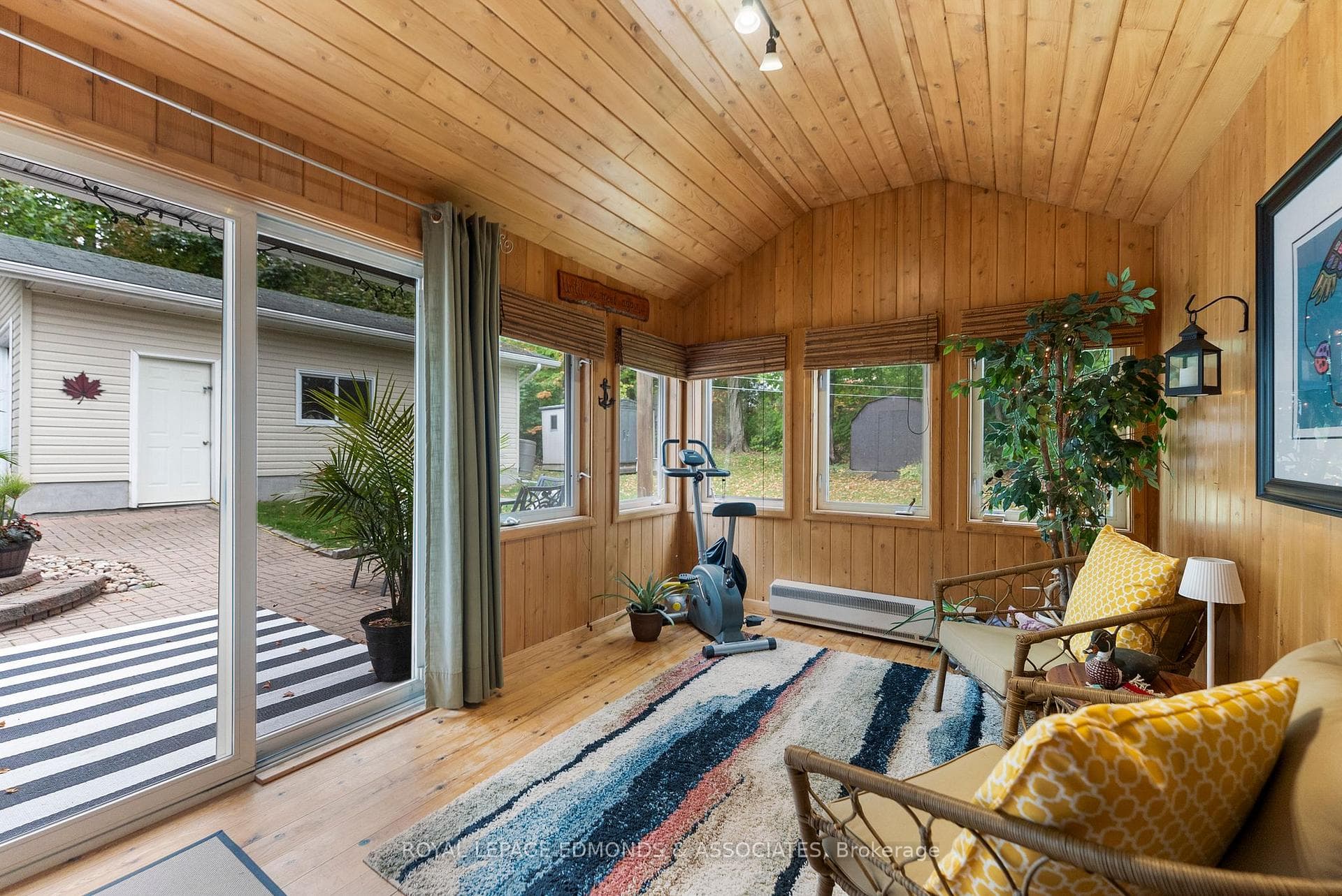 214 Fraser Street photo 23