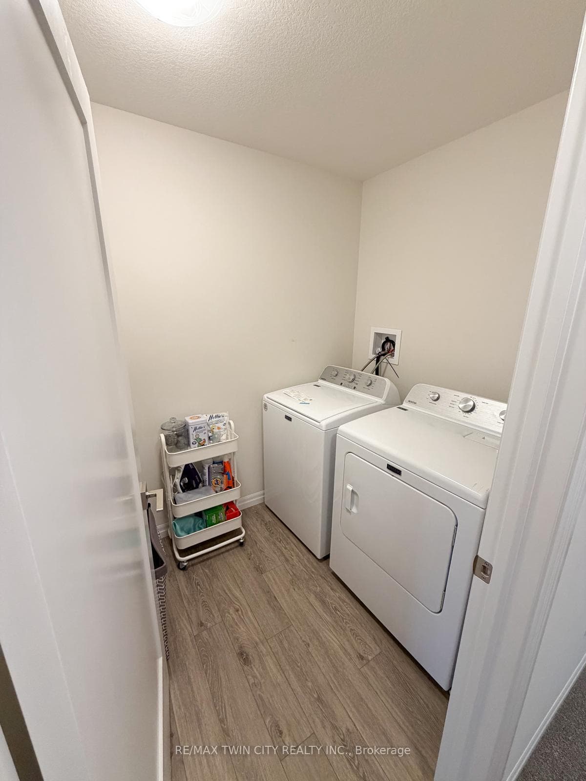 226 Renaissance Drive photo 10