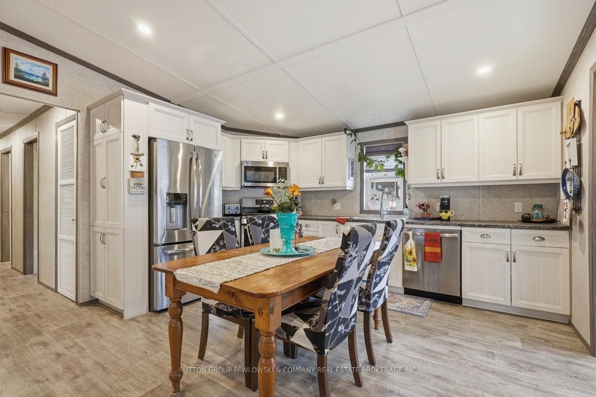 22790 Amiens Road Unit 116 photo 12