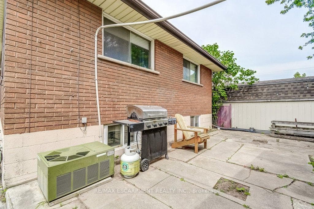 600 Woodward Avenue photo 32