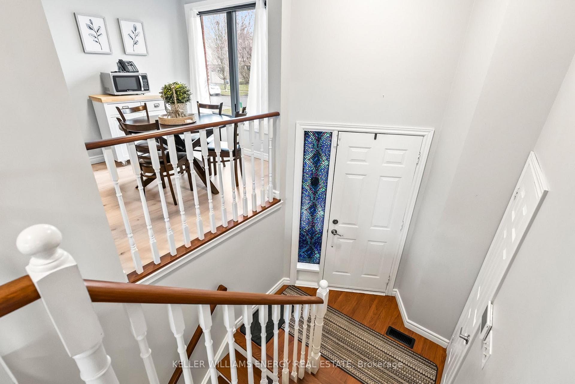 88 Farncomb Crescent photo 5