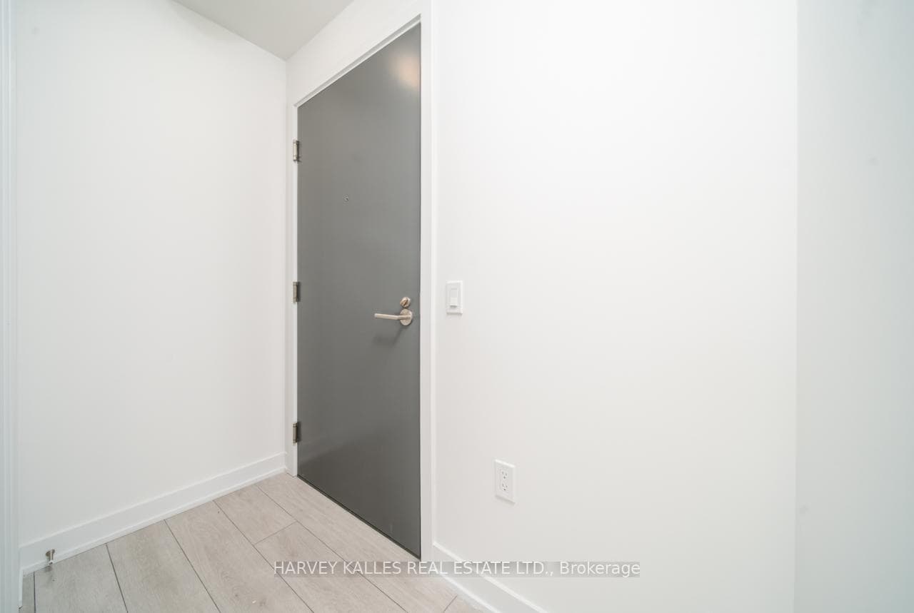 5858 Yonge Street Unit 1515 photo 5
