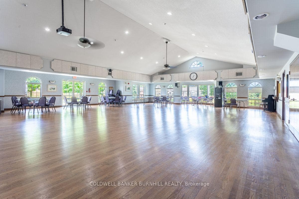 39 Twentyplace Boulevard photo 48