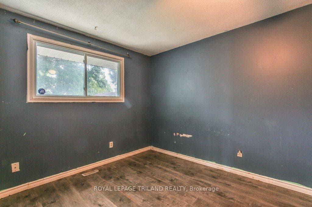 26 PONDEROSA Crescent photo 25