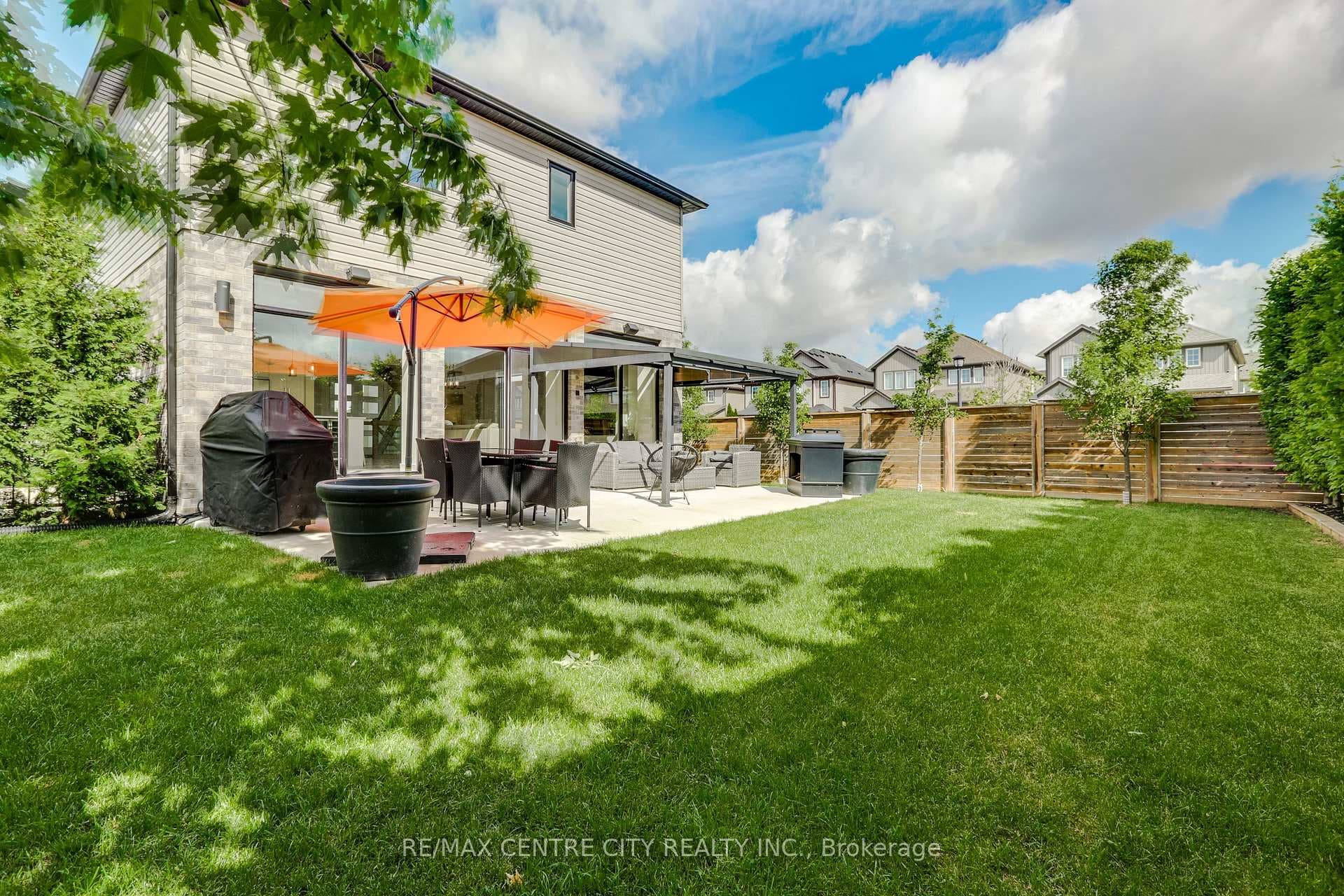 Back yard patio area