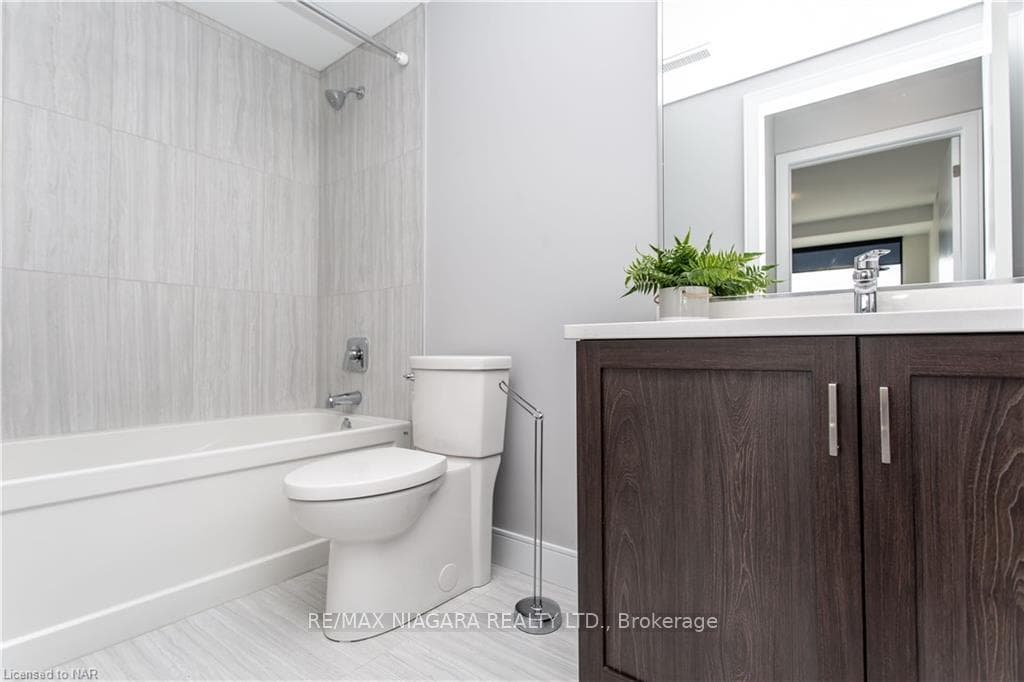 300 FOURTH Avenue Unit 507 photo 21
